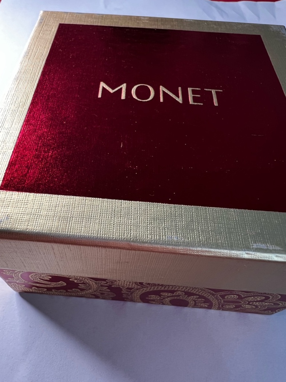 Collectible Monet Enamel Red Gold Angel Heart Trinket Box Vintage In Box - Picture 11 of 17